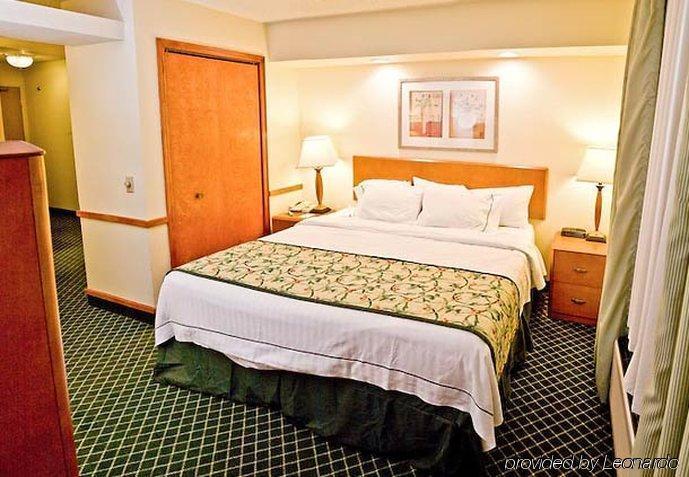 Fairfield Inn & Suites Burlington Cameră foto